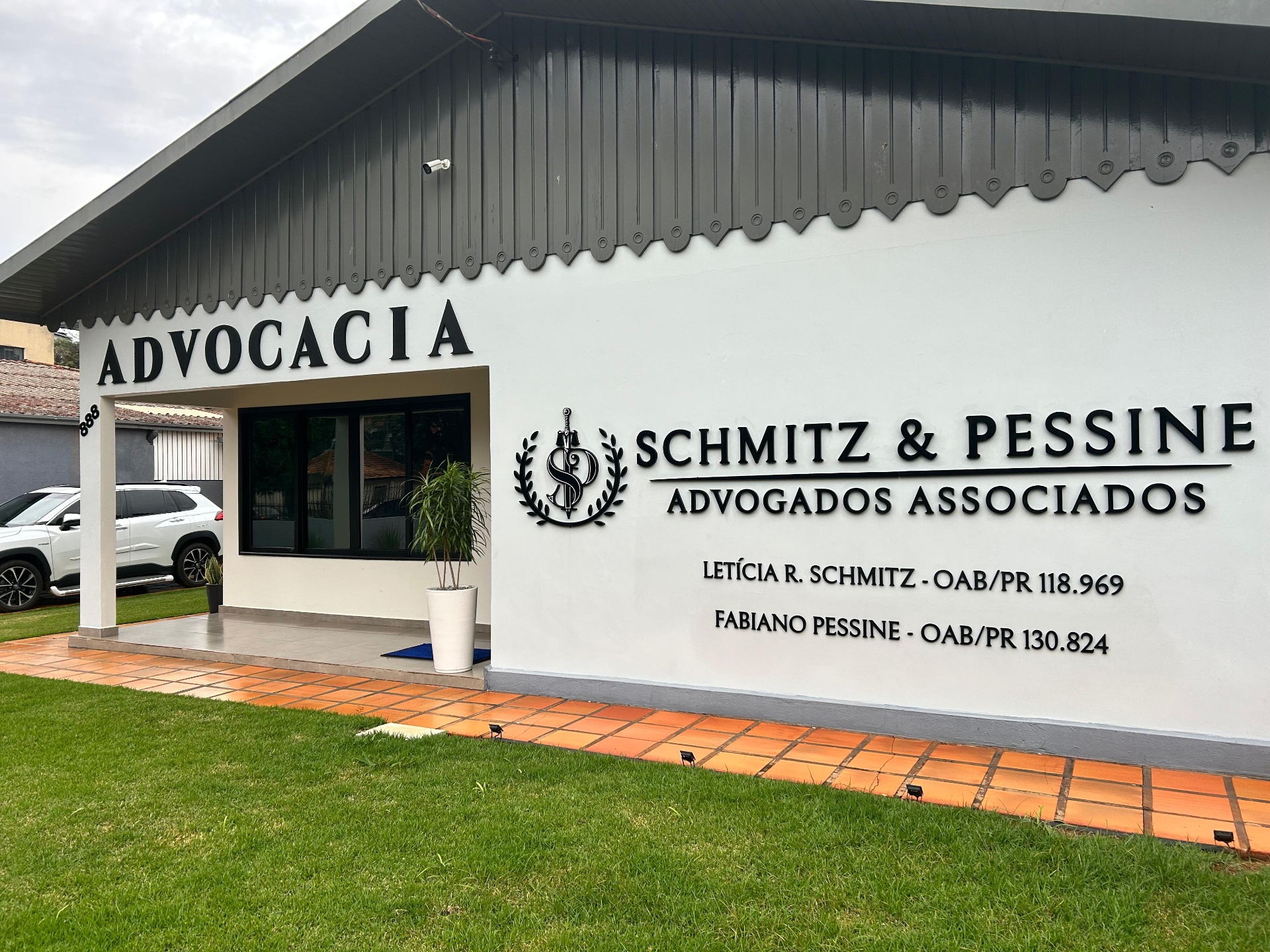 Fachada externa do escritório